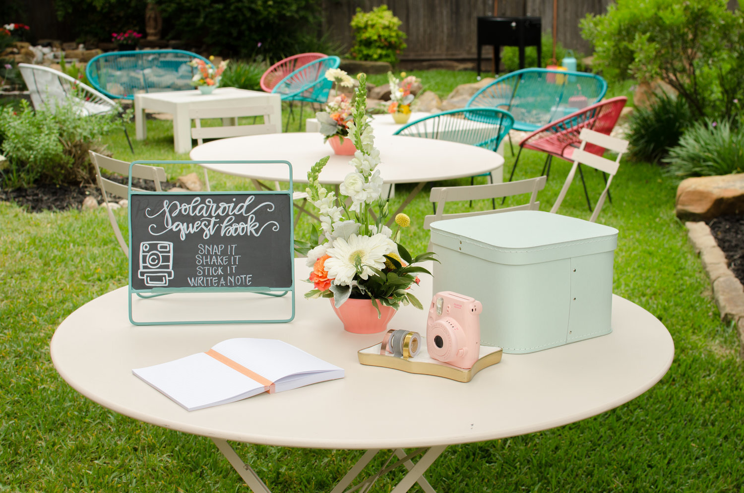 Graduation Inspiration from MINT EVENT DESIGN - The Scout Guide, image size:1500x994