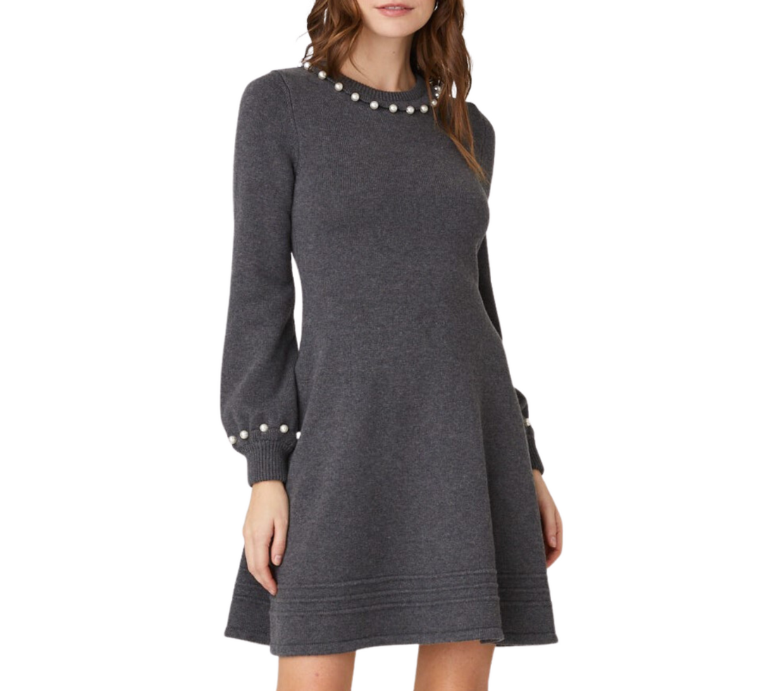 Holiday Approved Looks for Her - The Scout Guide