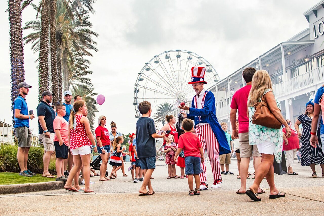 AN INSIDER'S GUIDE TO THE FOURTH OF JULY ON THE GULF COAST - The Scout ...