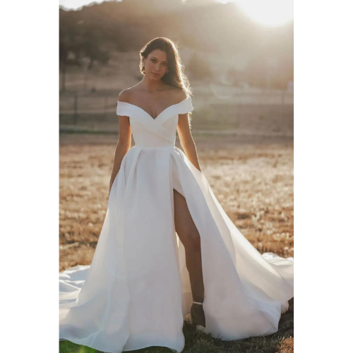 sachin and babi light blue dress TOP ELEGANT, MINIMALIST WEDDING DRESSES FOR 2024