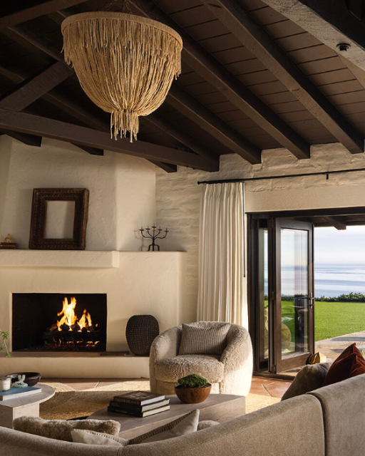 ダイアナ　マーコジアン　Santa Barbara Santa Barbara Independent Real Estate 11/7/24 by SB