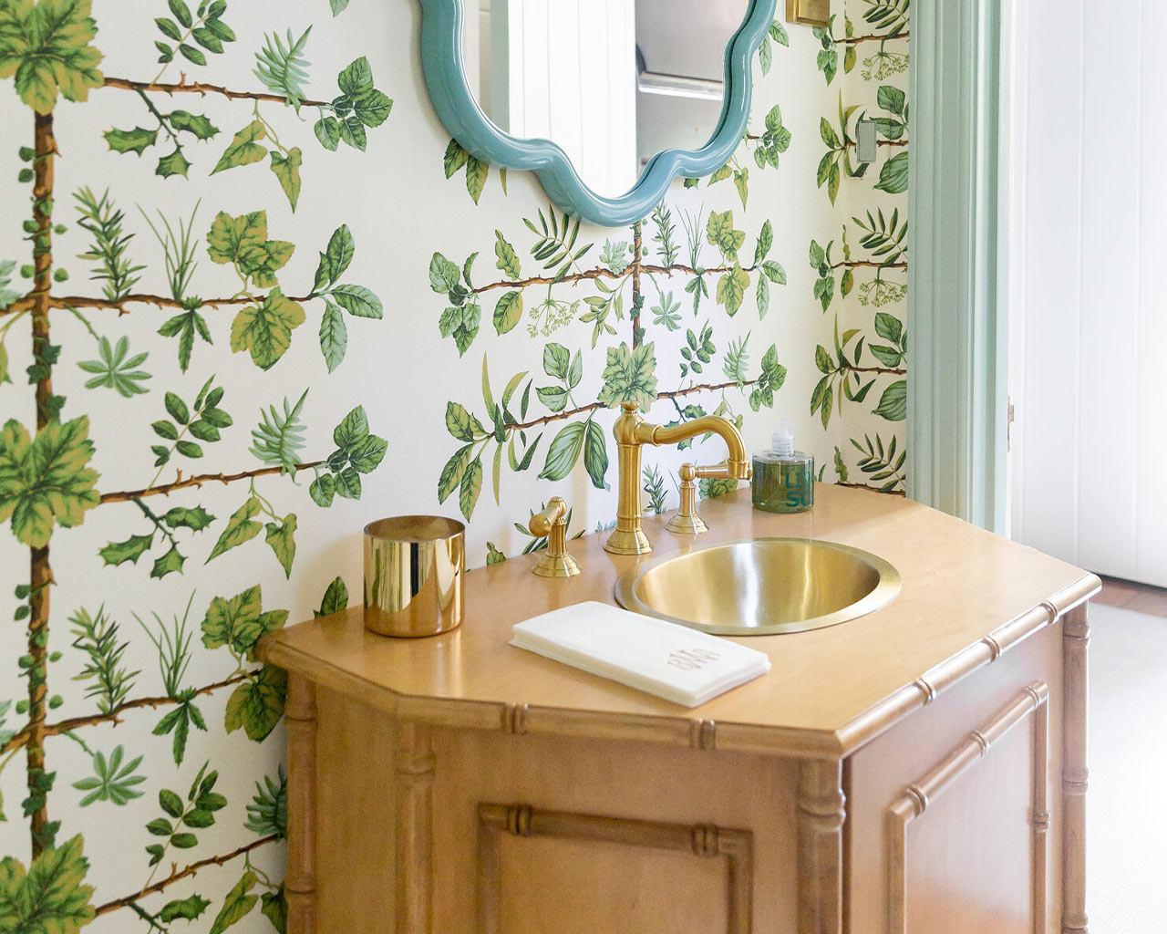 10 Statement Spaces: Powder Rooms That Inspire - The Scout Guide