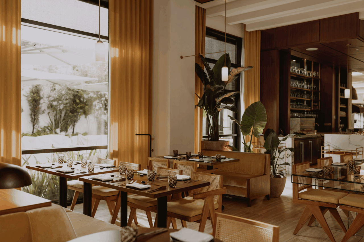 本 THE COMPLETE GUIDE TO RESTAURANT MAGIC
