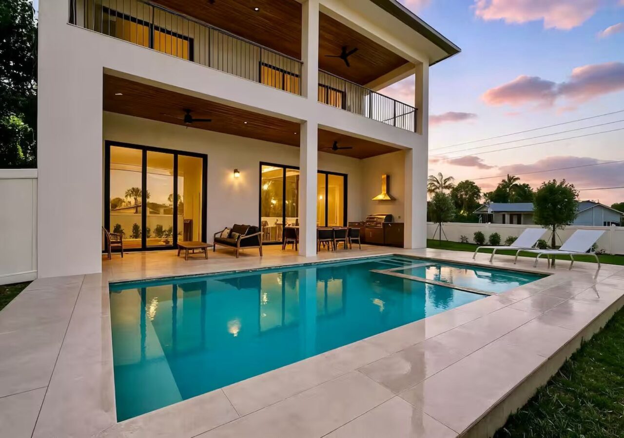 Old Naples Vacation Rentals \u0026 Homes (5 out of 5) - Naples, FL | Airbnb, image size:1280x899